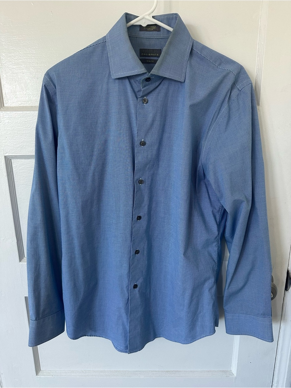 Men's Blue Long-Sleeve Dress Shirt